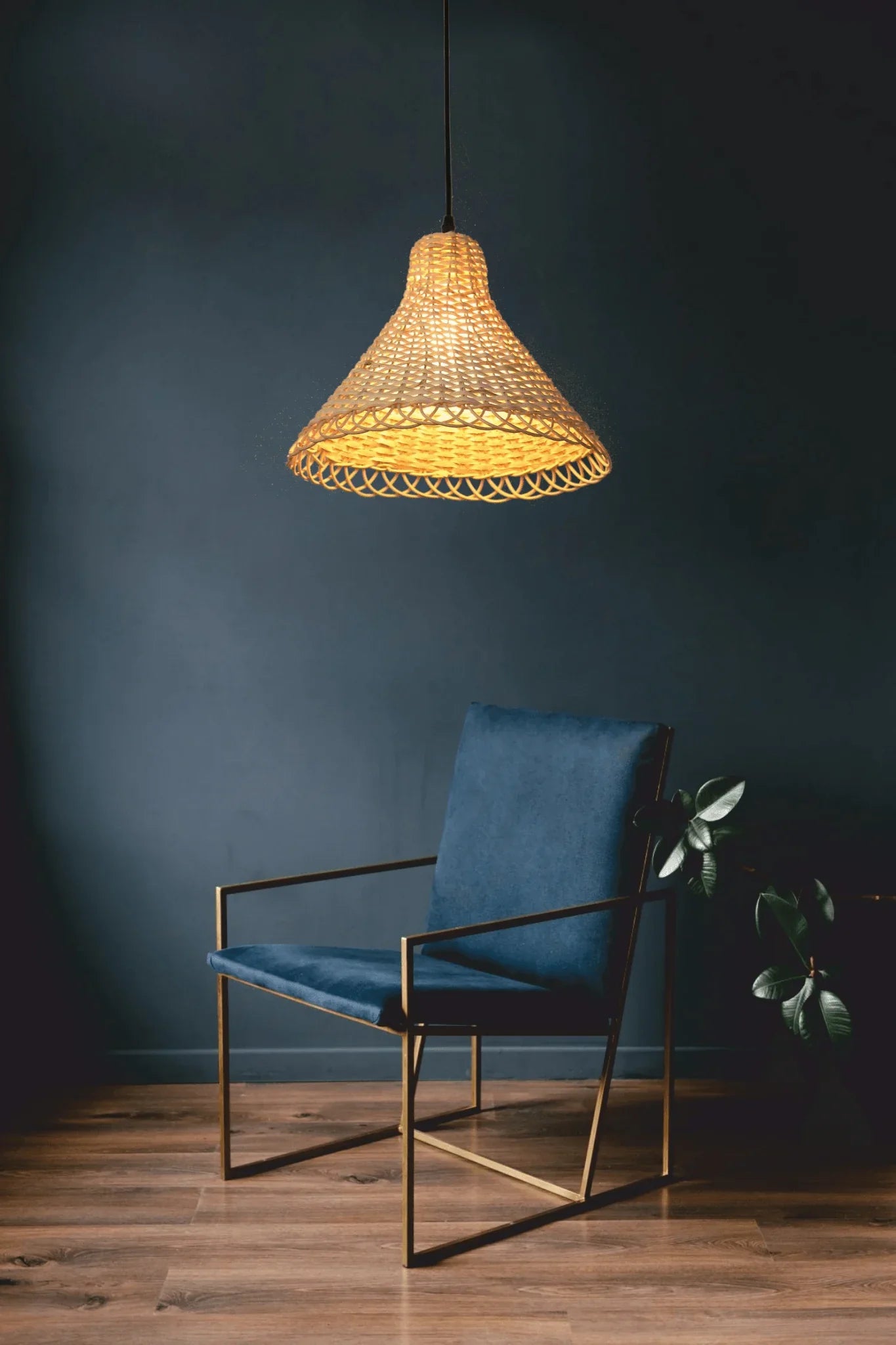 Aerlix Handcrafted Pendant Light